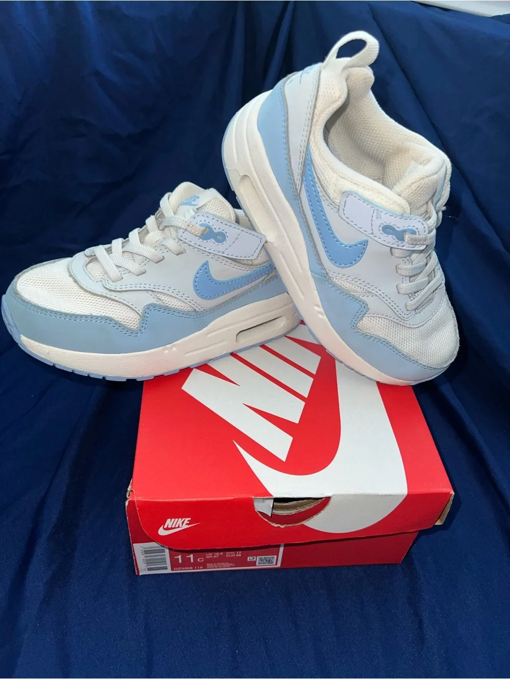 Nike Kids Airmax 1 Light Blue and White Low-Top Sneakers Sz 11c